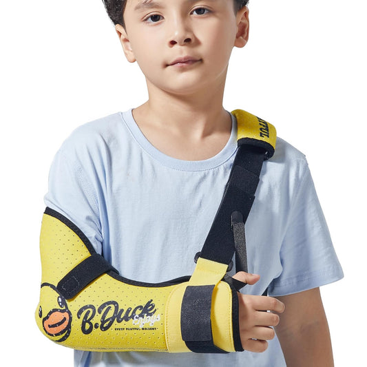 Kids Arm Sling Shoulder Immobilizer with Waist Strap, Sponge Filled Design, Arm Support Brace for Children, Boys, Girls (Comfort Version, Duck Print, Right, 2XS: Bust 19″-23.5″)
