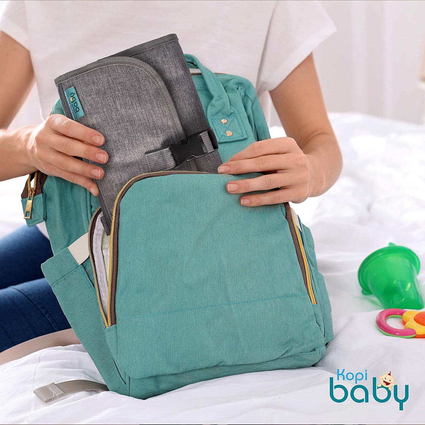 Portable Diaper Changing Pad, Portable Changing Pad for Newborn Girl & Boy - Baby Changing Pad with Smart Wipes Pocket – Waterproof Travel Changing Kit - Baby Gift by
